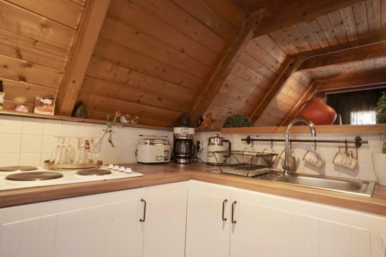 Nadi'S Holiday Home - Heart Of Woods, Szentendre Island Szigetmonostor Екстер'єр фото