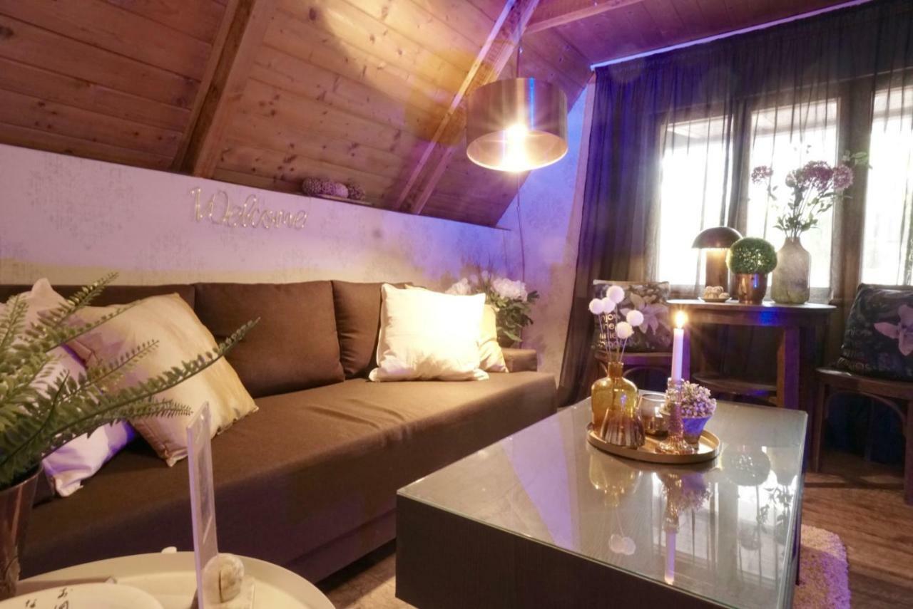 Nadi'S Holiday Home - Heart Of Woods, Szentendre Island Szigetmonostor Екстер'єр фото