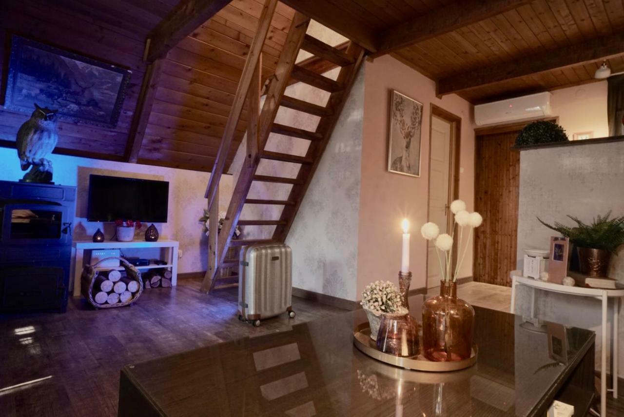 Nadi'S Holiday Home - Heart Of Woods, Szentendre Island Szigetmonostor Екстер'єр фото