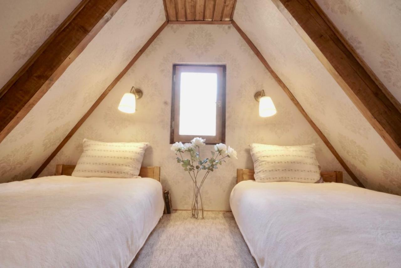 Nadi'S Holiday Home - Heart Of Woods, Szentendre Island Szigetmonostor Екстер'єр фото